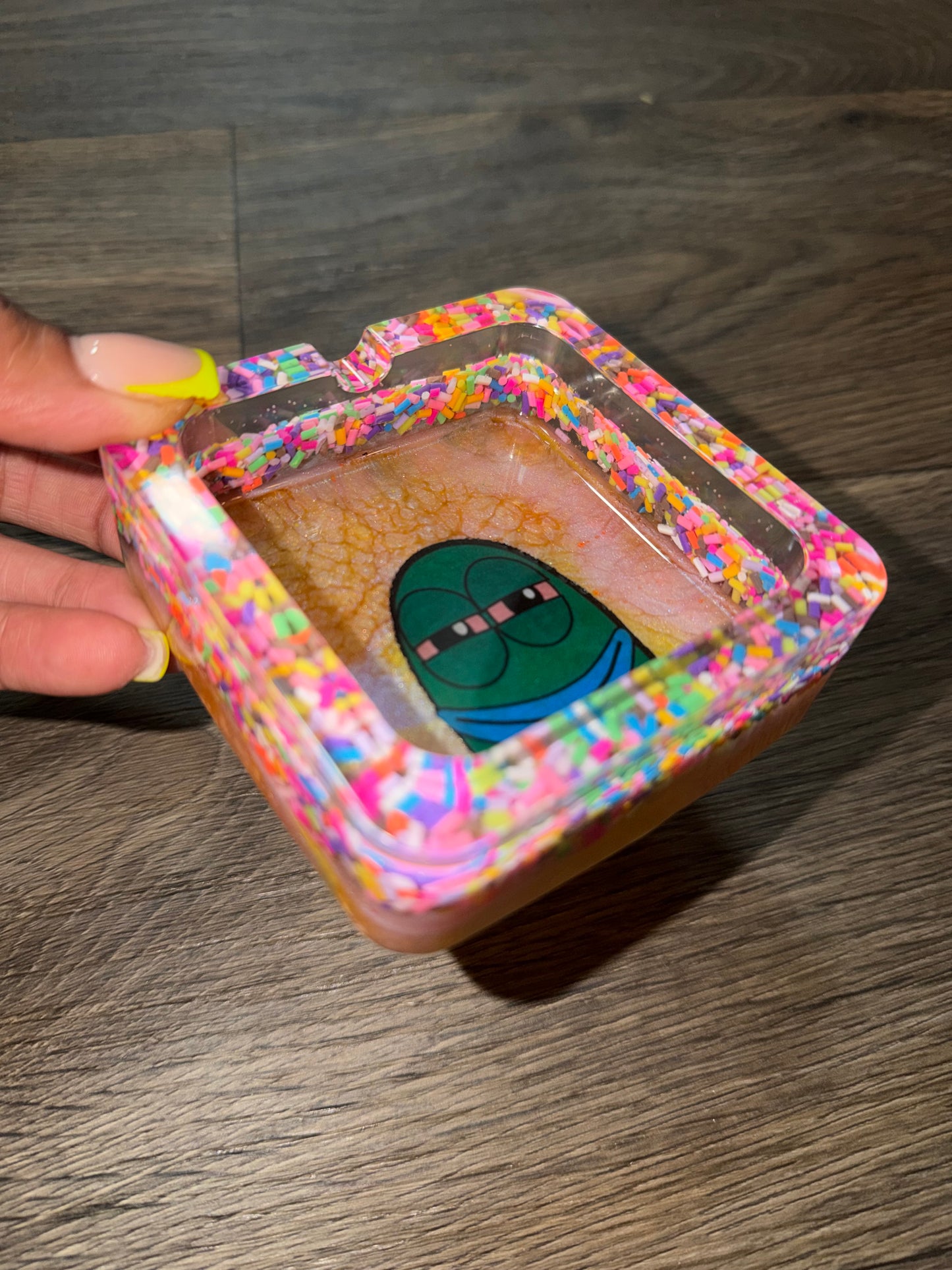“Sprinkle High” Ashtray